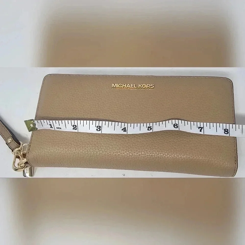 Michael Kors Jet Set Large Travel Continental Leather Wallet Wristlet Camel NWT
